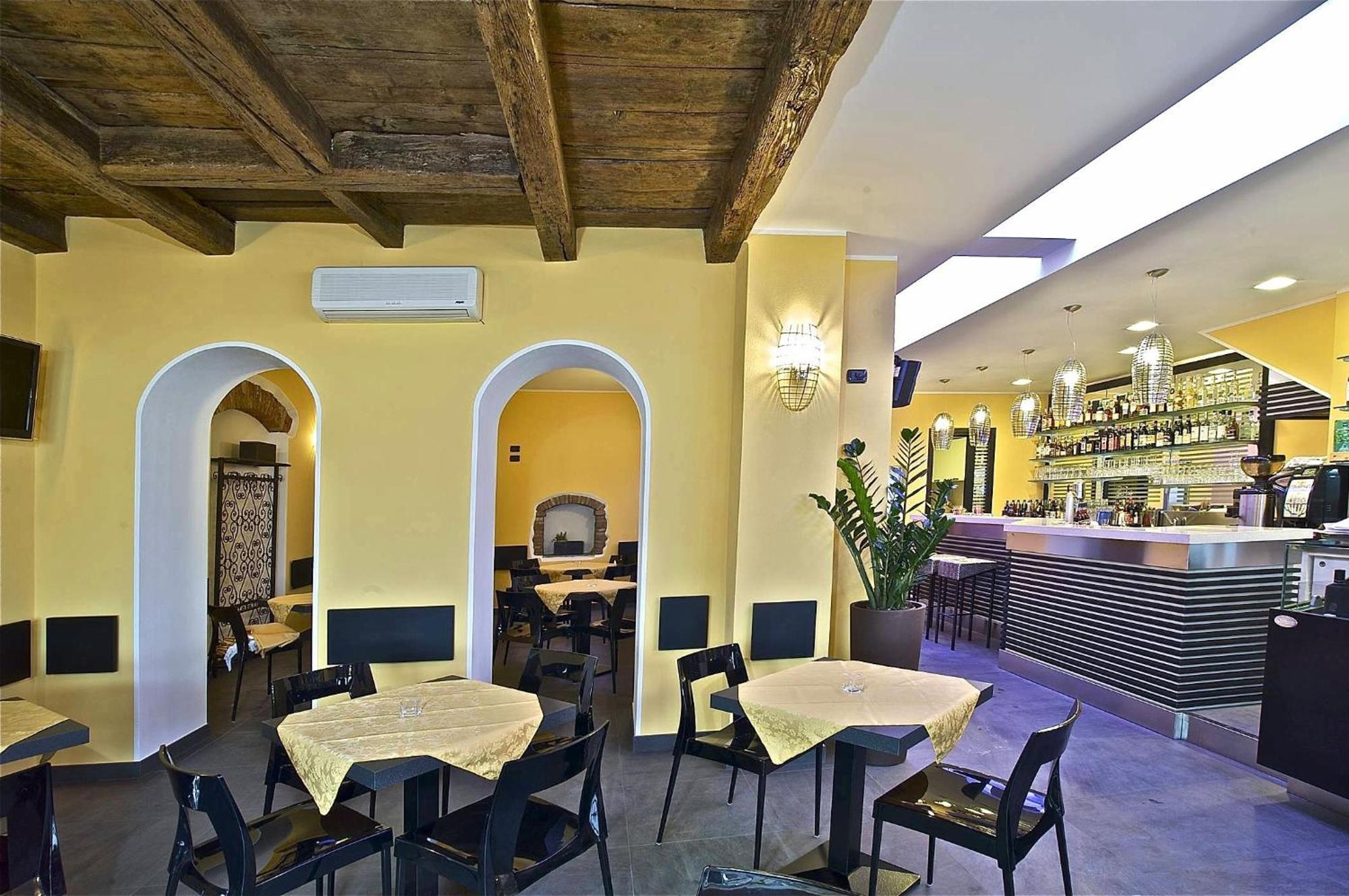 Gasthuis Nuovo Bar Gravedona